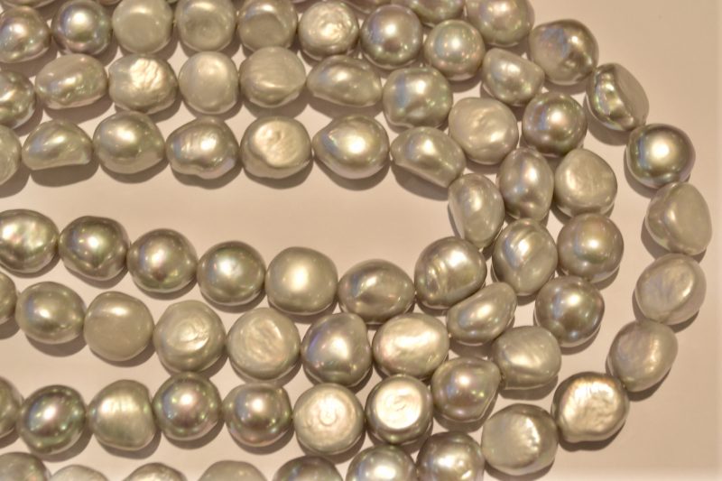 freshwater pearl strands: grey large semi-baroque irregular 13x12mm