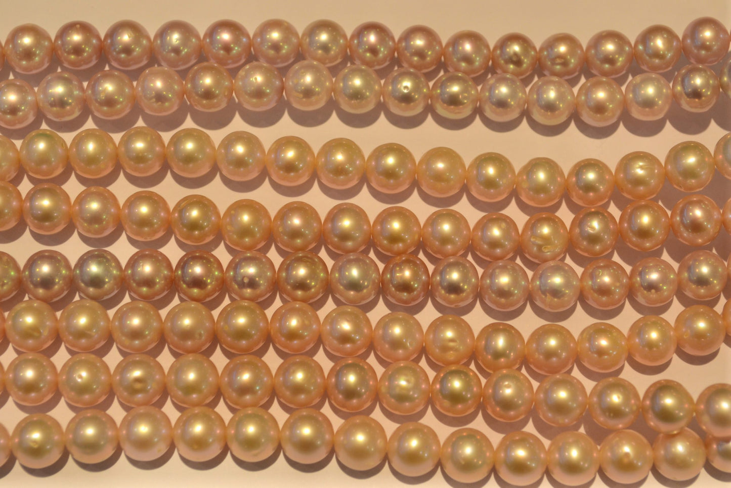 Freshwater pearl strands: pink round lustrous 9-10mm