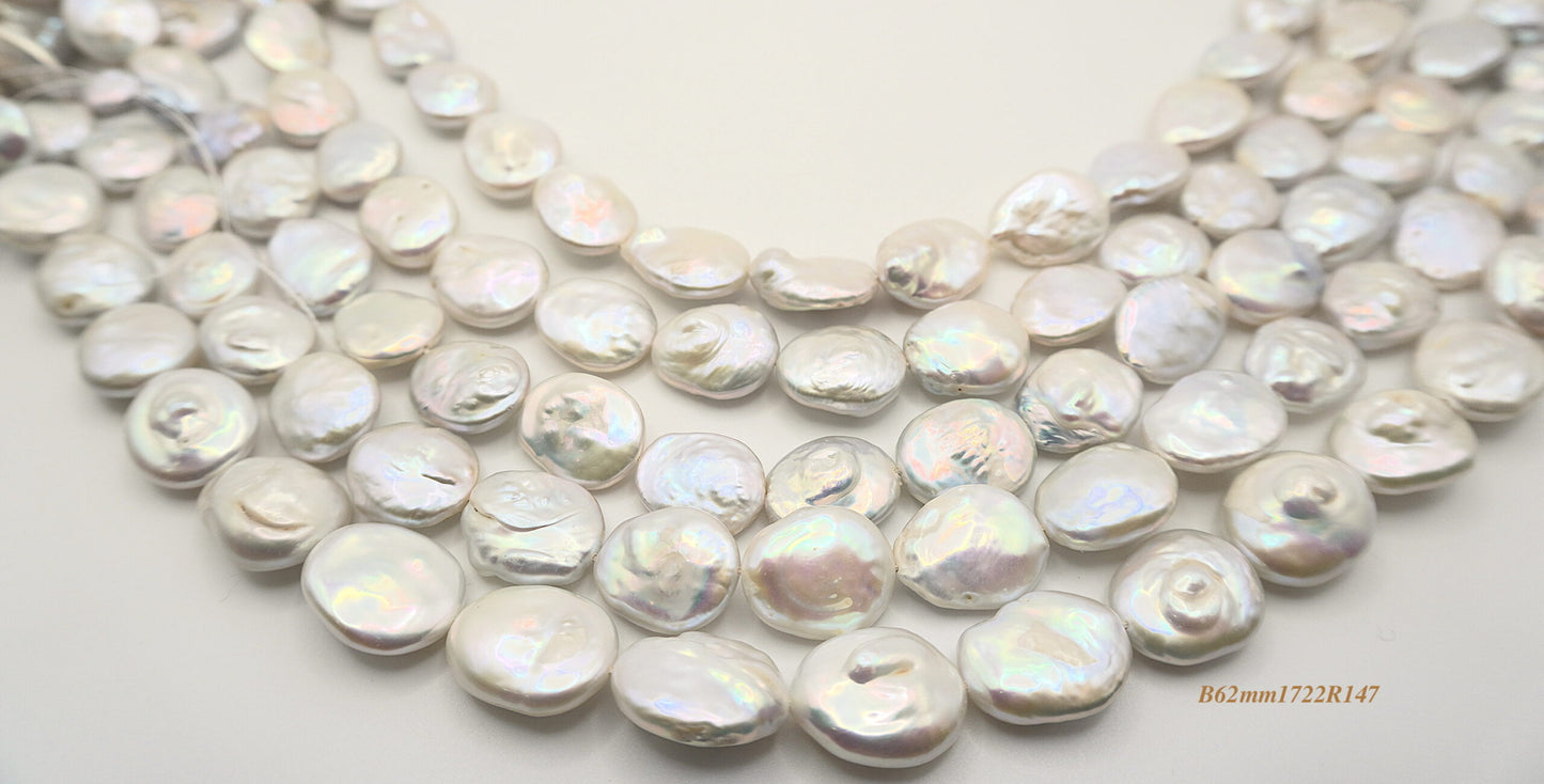Freshwater pearl strands: Coin pearl Silver grey 17x22mm lustrous long oval